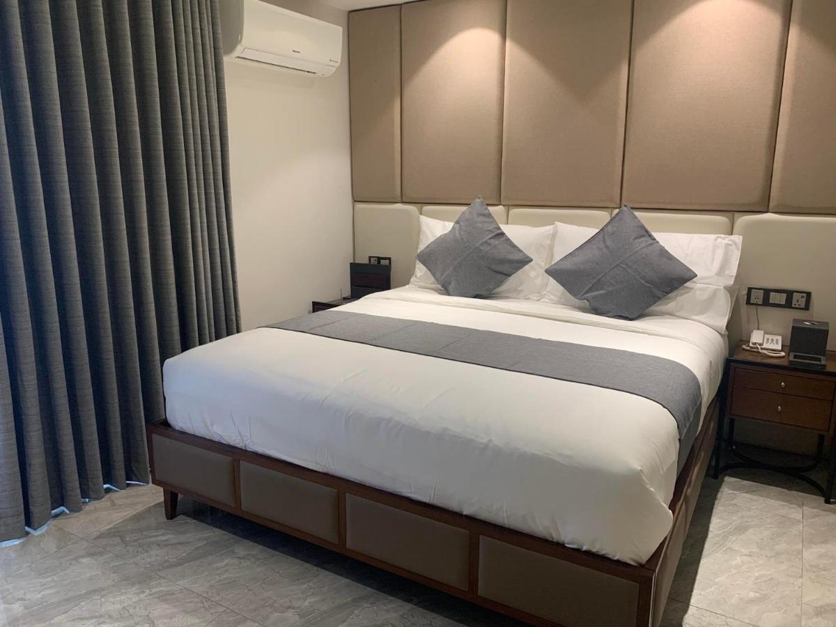 One Euphoria Luxe Hotel Angeles Eksteriør bilde