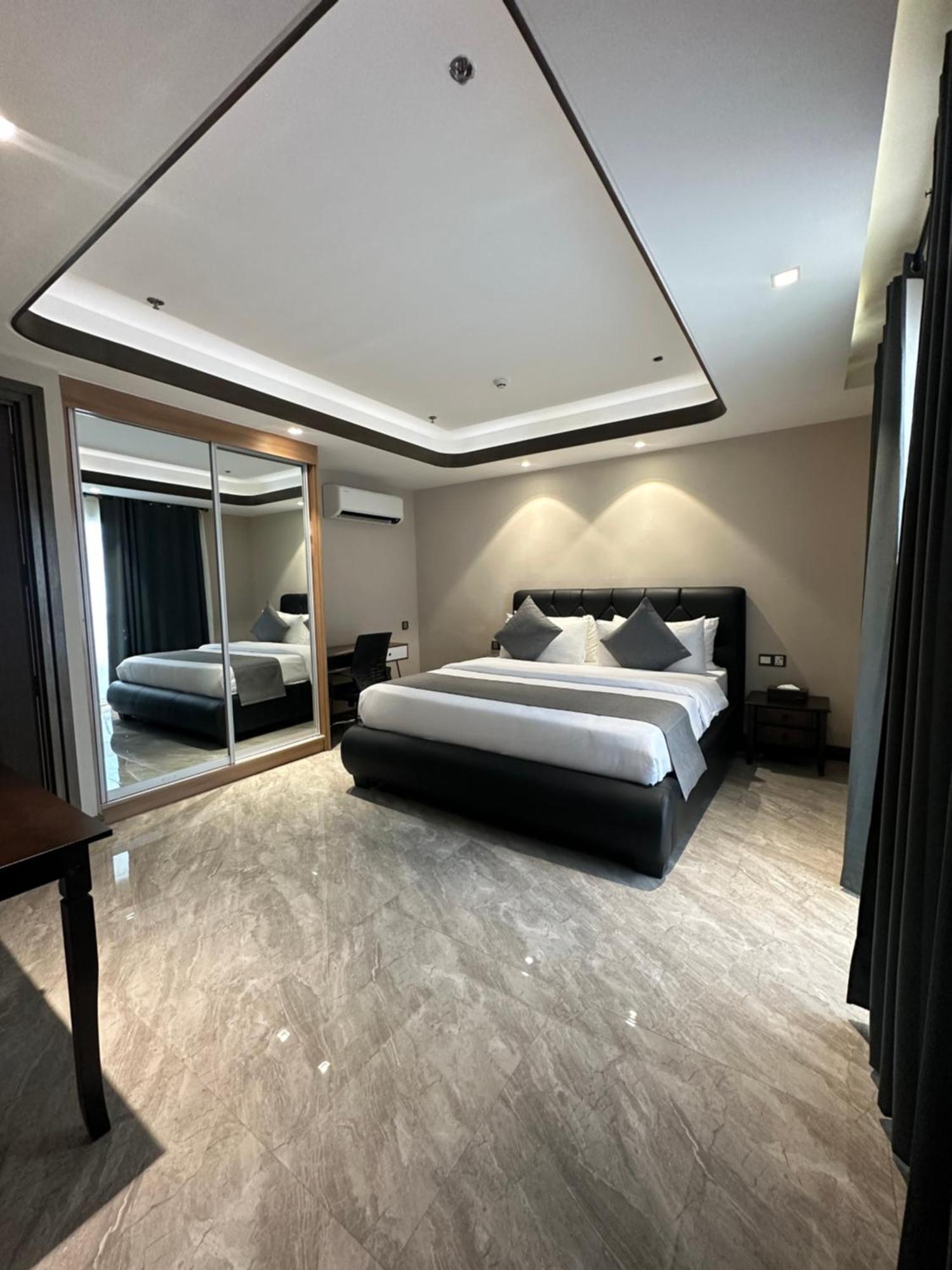 One Euphoria Luxe Hotel Angeles Eksteriør bilde